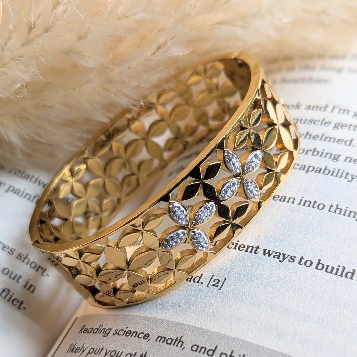 Dazzling Bloom Bracelet