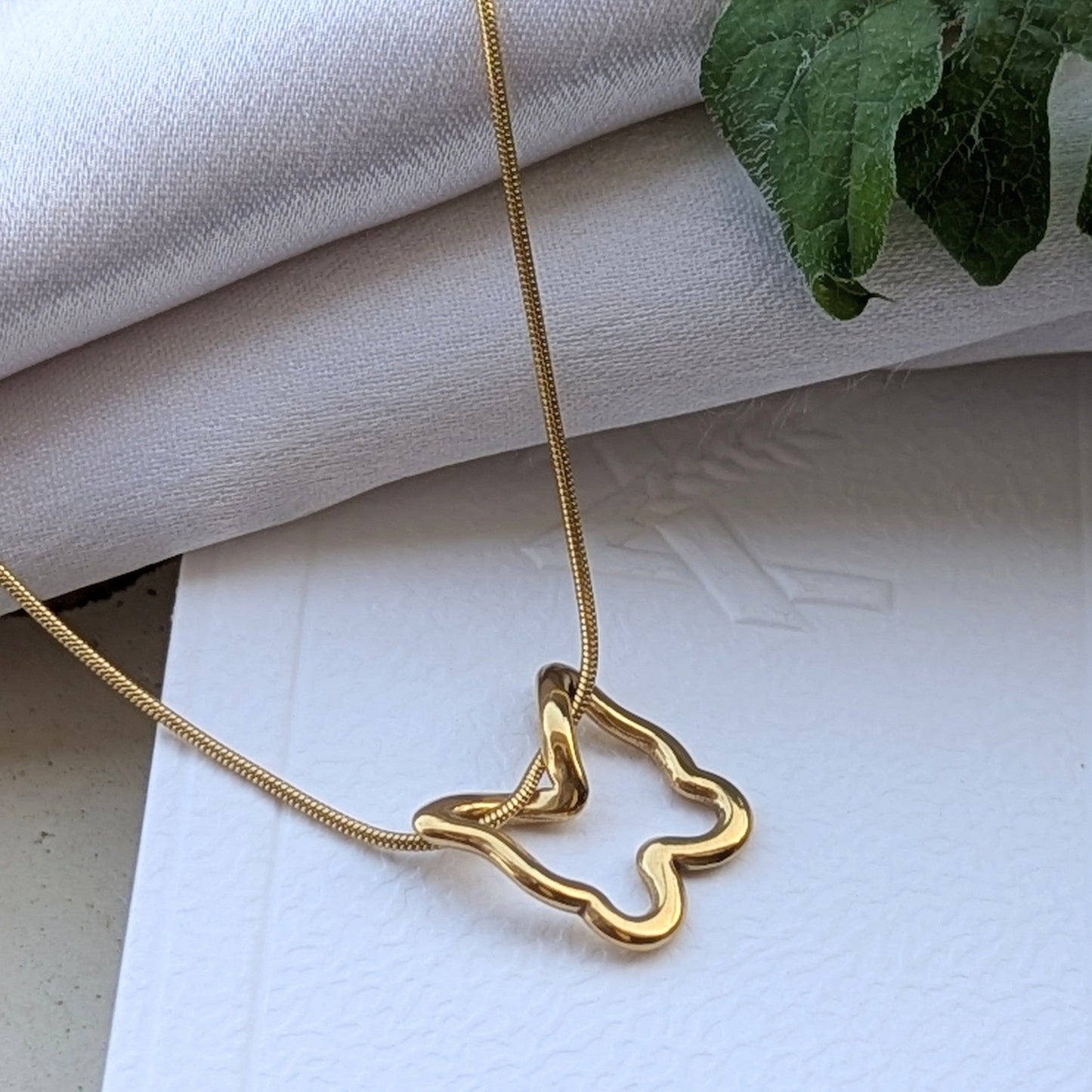 Zain Butterfly Outline Necklace