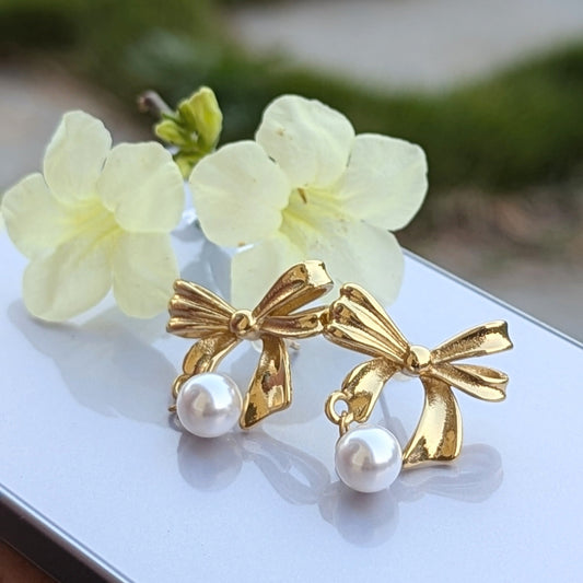 Bow Pearl Cute Stud Earrings